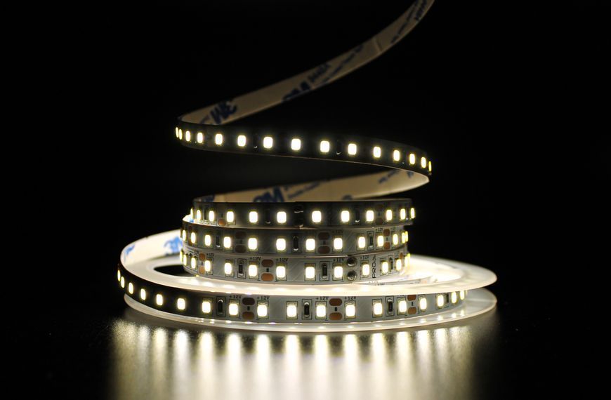 Светодиодная LED лента PROLUM&trade; 12V; 2835\120; IP20; Series "PRO", Нейтральний-Білий (3800-4300K) 320007 фото