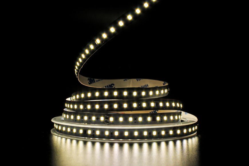 Світлодіодна LED стрічка PROLUM&trade; RUN 24V; 2835\120; IP20; Series "SMART", Нейтральний-Білий (3800-4300K) 350016 фото