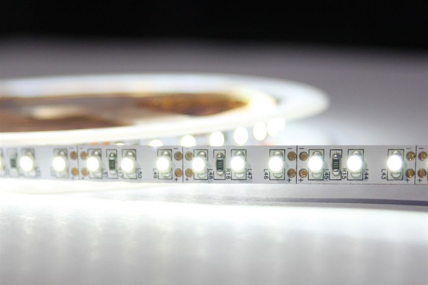 Светодиодная гибкая LED лента 12V PROLUM IP20 2835\120 Series "L", Белый (5500&ndash;6000K) 320001 фото
